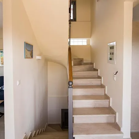 Dream Maisonete With Garden Near In Sea *