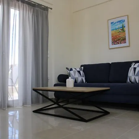 Dream Maisonete With Garden Near In Sea