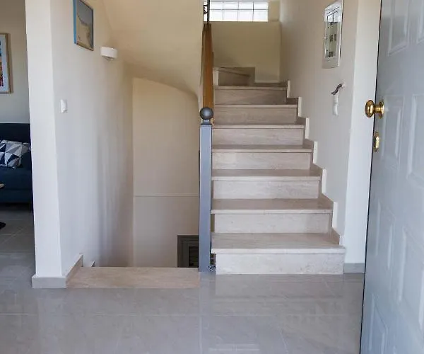 Dream Maisonete With Garden Near In Sea Villa