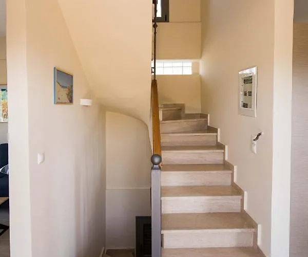 Dream Maisonete With Garden Near In Sea *